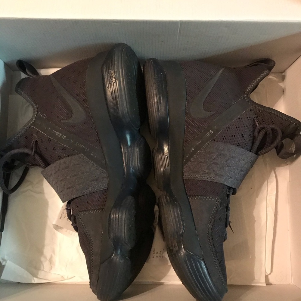 Nike Lebron 14 triple black (black anthracite)
